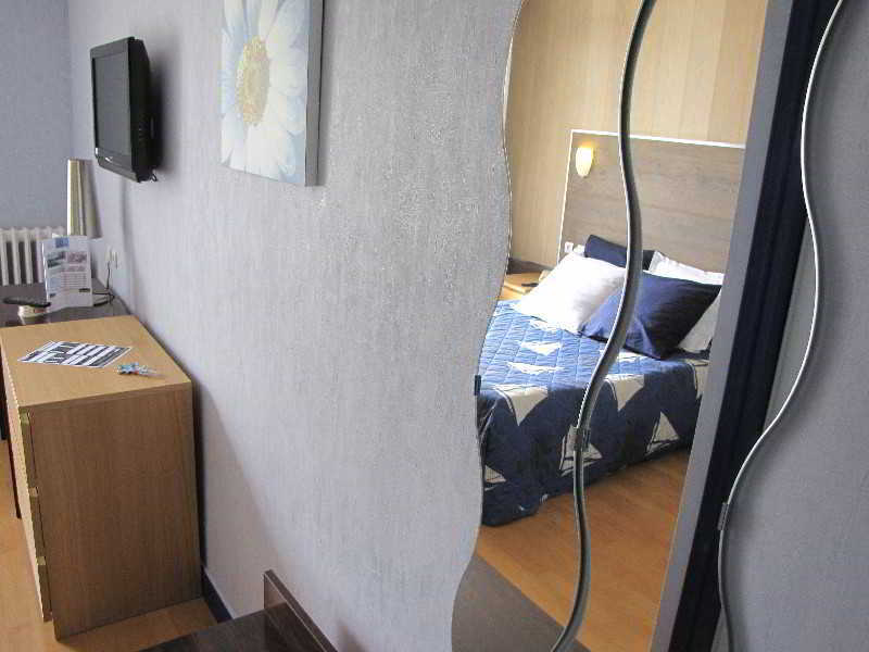 Breizh Hotel Crach Екстер'єр фото