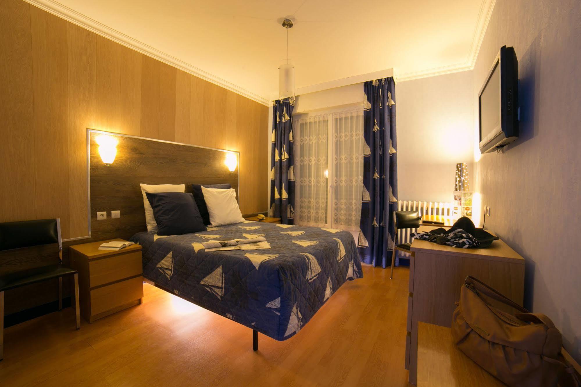 Breizh Hotel Crach Екстер'єр фото